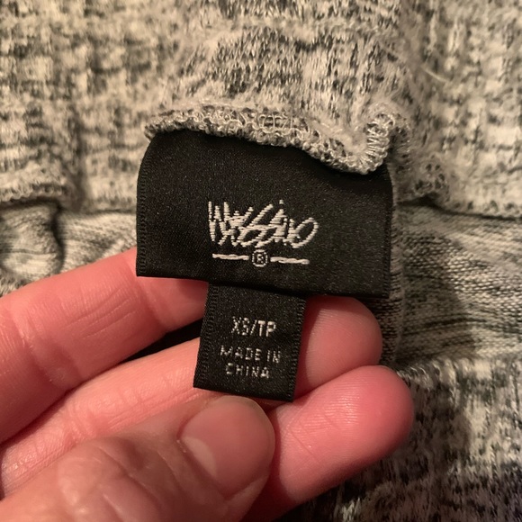 ISO Mossimo Gray Joggers Size XS or S - Picture 3 of 4